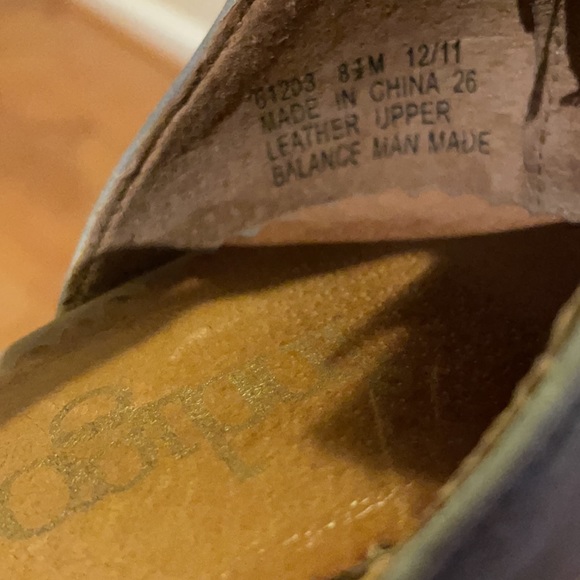 Clark’s light gray wedges - Picture 5 of 5